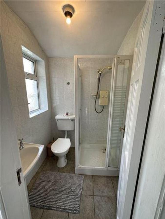 City Centre Townhouse Villa Голуей Екстериор снимка