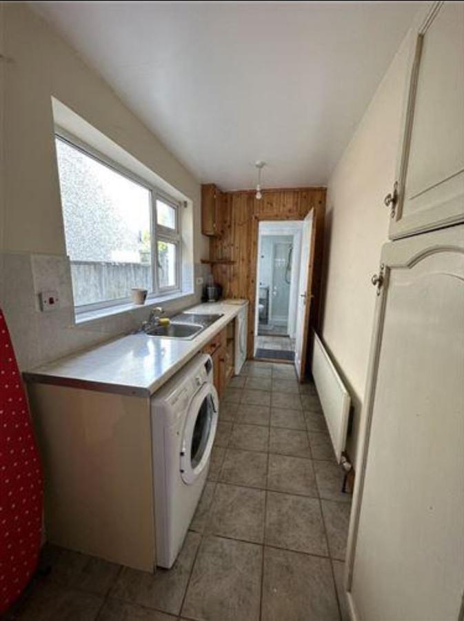 City Centre Townhouse Villa Голуей Екстериор снимка